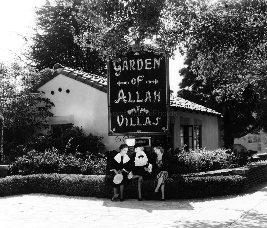 Garden of Allah Hotel 1932 3 wm.jpg